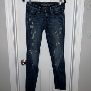 American Eagle Ripped Jeans size 6
